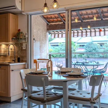 Charme Piscine Terrasse * 르프라데